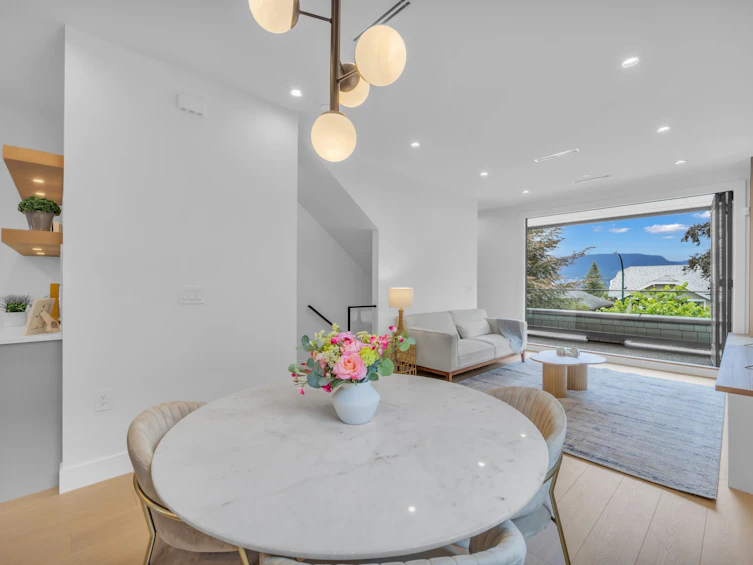 1-3436 Triumph Street, Vancouver, BC, V5K 1T8 - 11