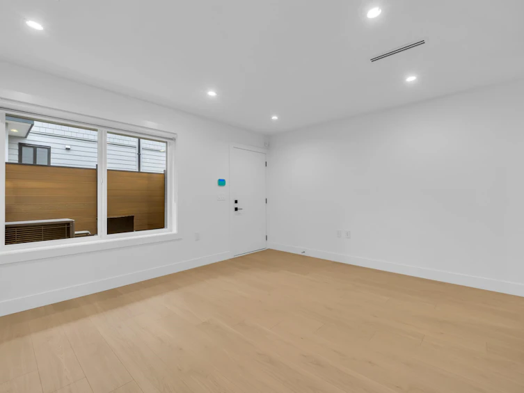 1-3436 Triumph Street, Vancouver, BC, V5K 1T8 - 30