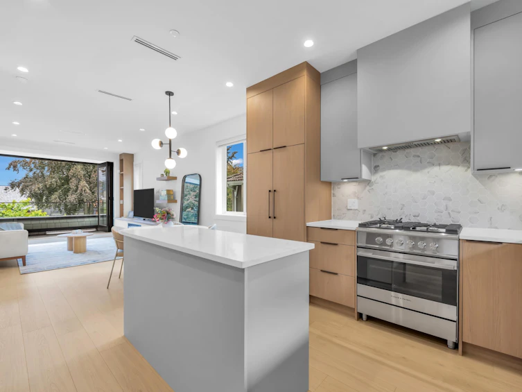 1-3436 Triumph Street, Vancouver, BC, V5K 1T8 - 14