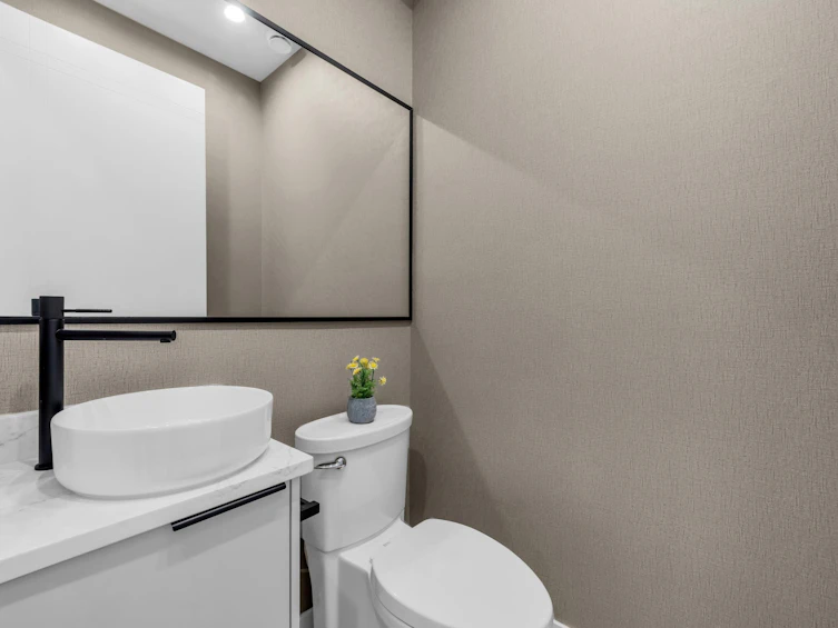 1-3436 Triumph Street, Vancouver, BC, V5K 1T8 - 33