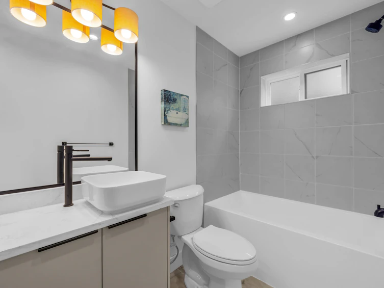 1-3436 Triumph Street, Vancouver, BC, V5K 1T8 - 32