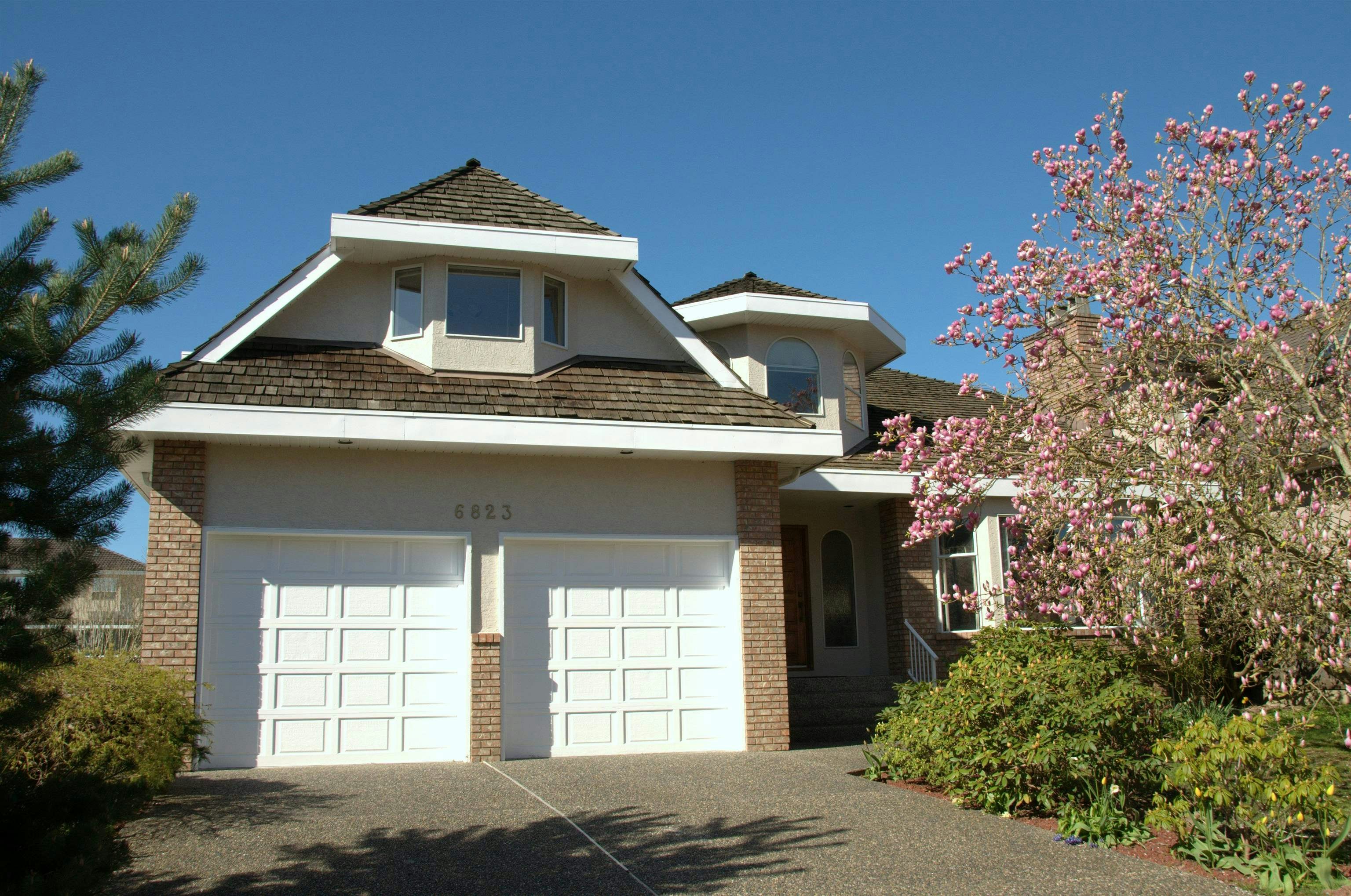 6823 Grant Place, Burnaby, BC, V5B 4X4