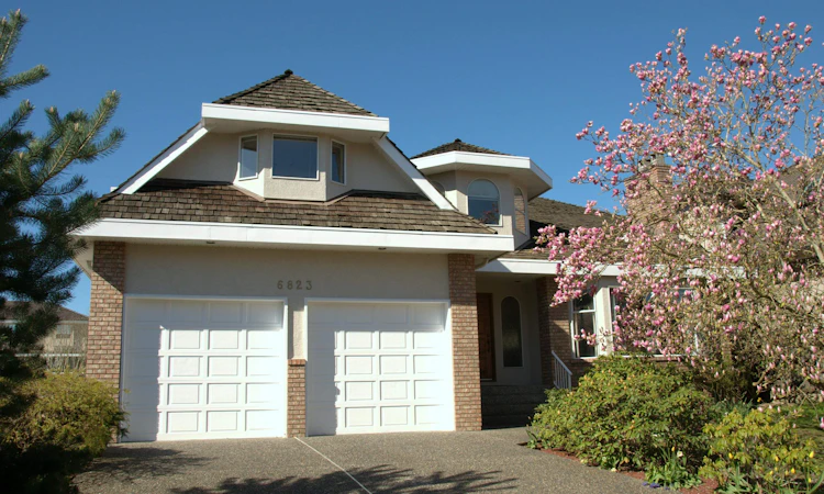 6823 Grant Place