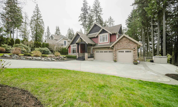 1056 Ravenswood Drive