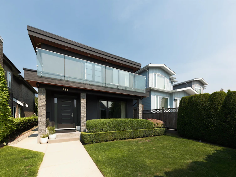 238 E 19th Street, North Vancouver, BC, V7L 2Z2 - 2