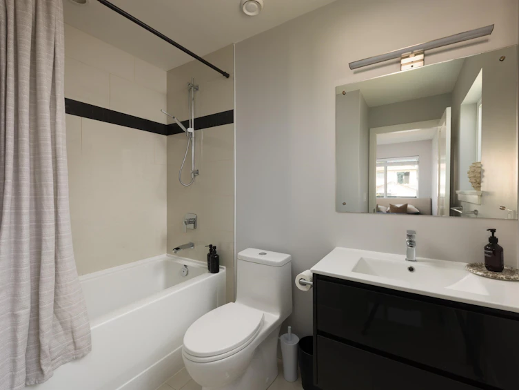 238 E 19th Street, North Vancouver, BC, V7L 2Z2 - 18
