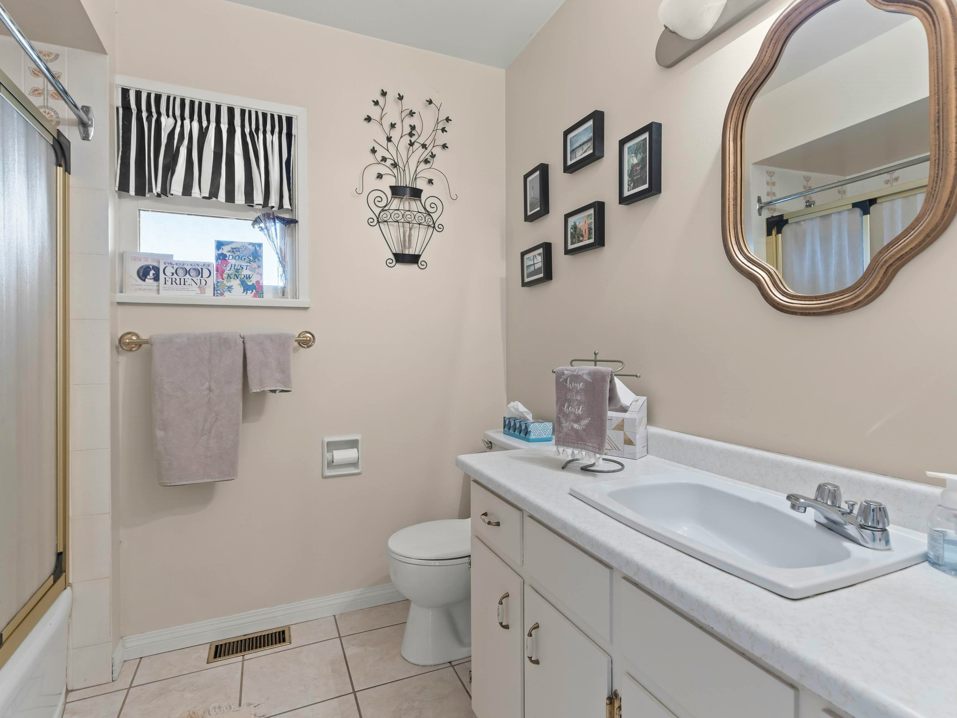 4041 W 39th Avenue, Vancouver, BC, V6N 3B1 - 21