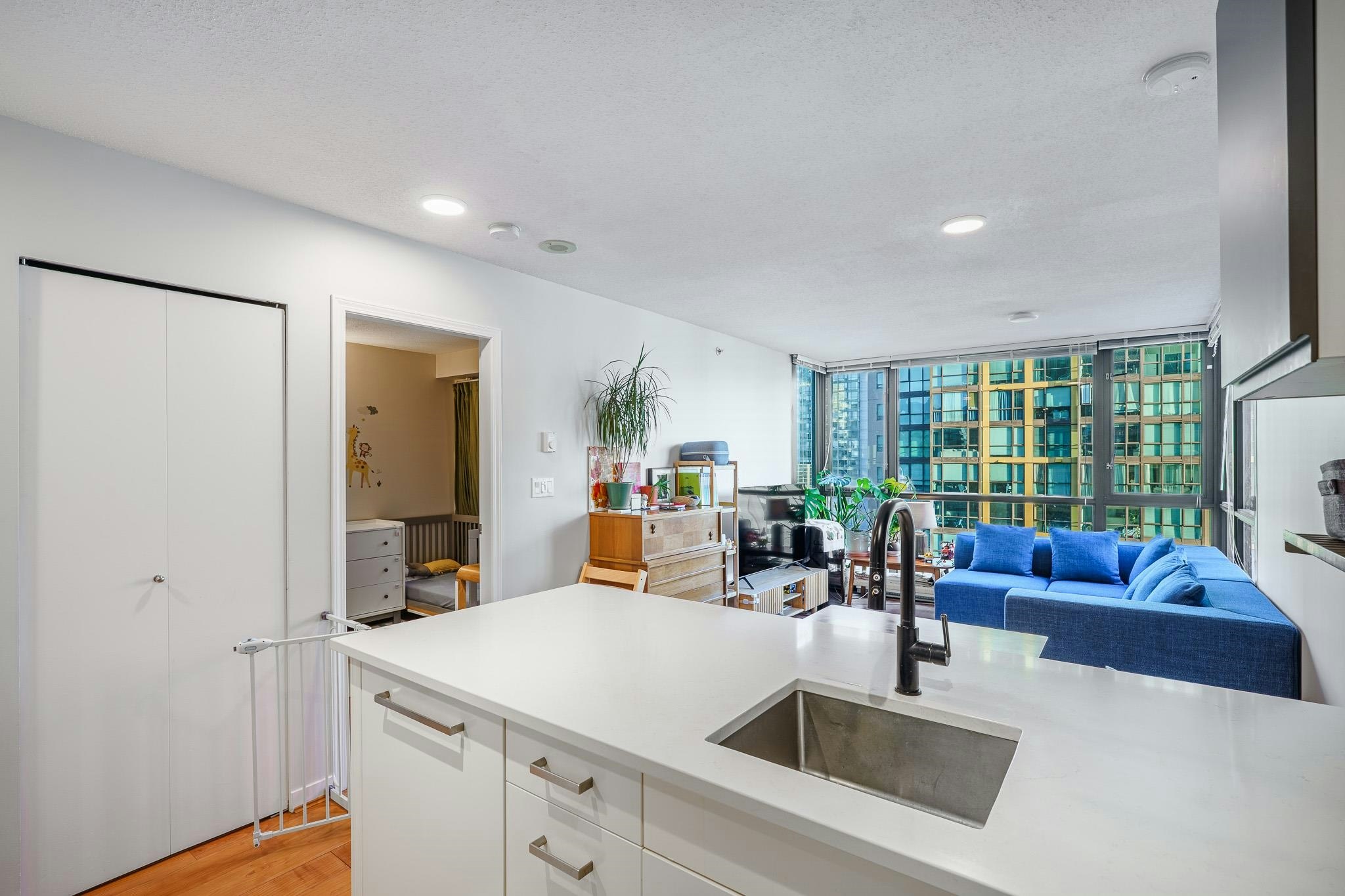 1706-1367 Alberni Street, Vancouver, BC, V6E 4R9