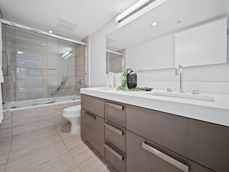 207-5555 Dunbar Street, Vancouver, BC, V6N 1W5 - 14