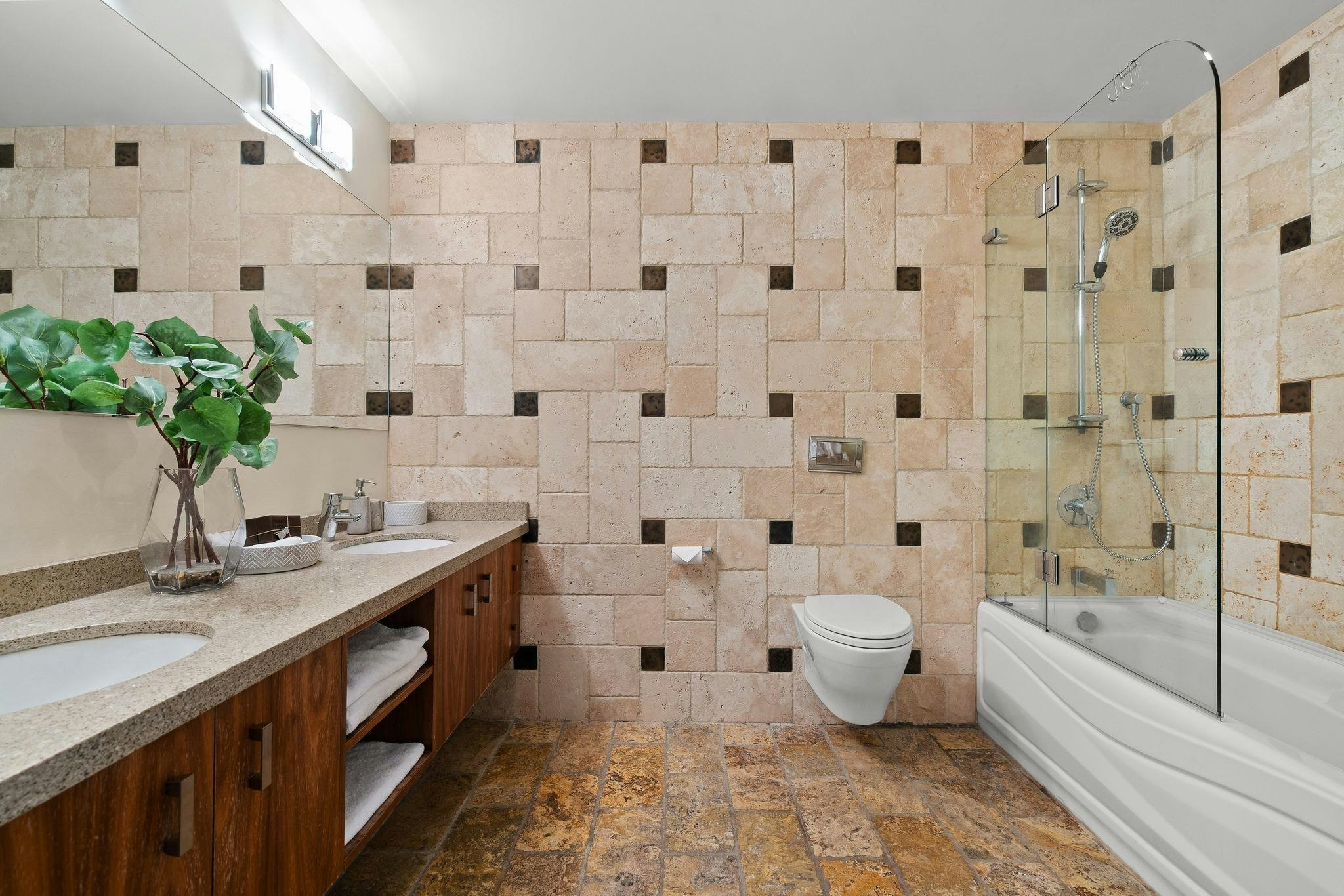 4066 Norwood Avenue, North Vancouver, BC, V7N 3R3 - 16
