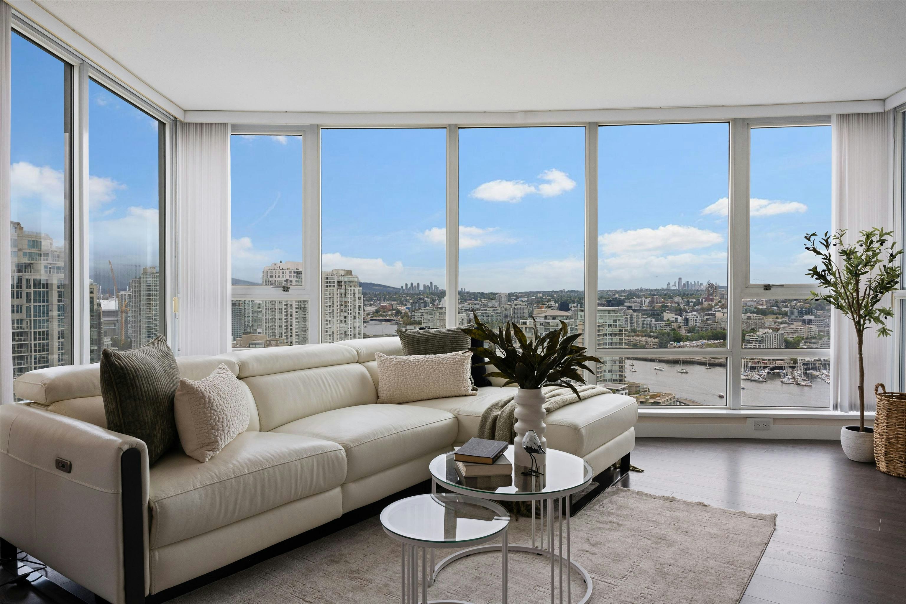 3007-1408 Strathmore Mews - 2
