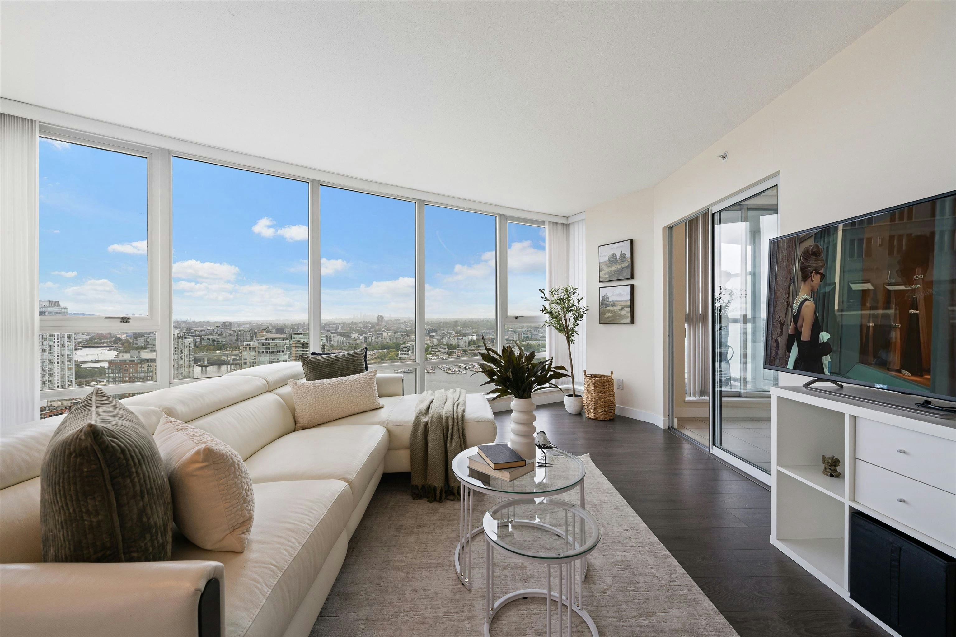 3007-1408 Strathmore Mews - 4