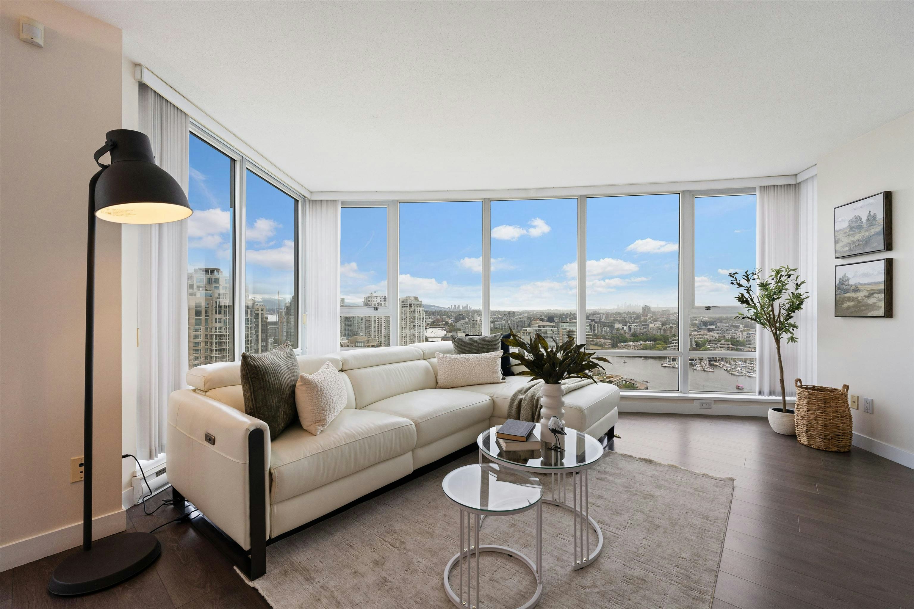 3007-1408 Strathmore Mews - 3