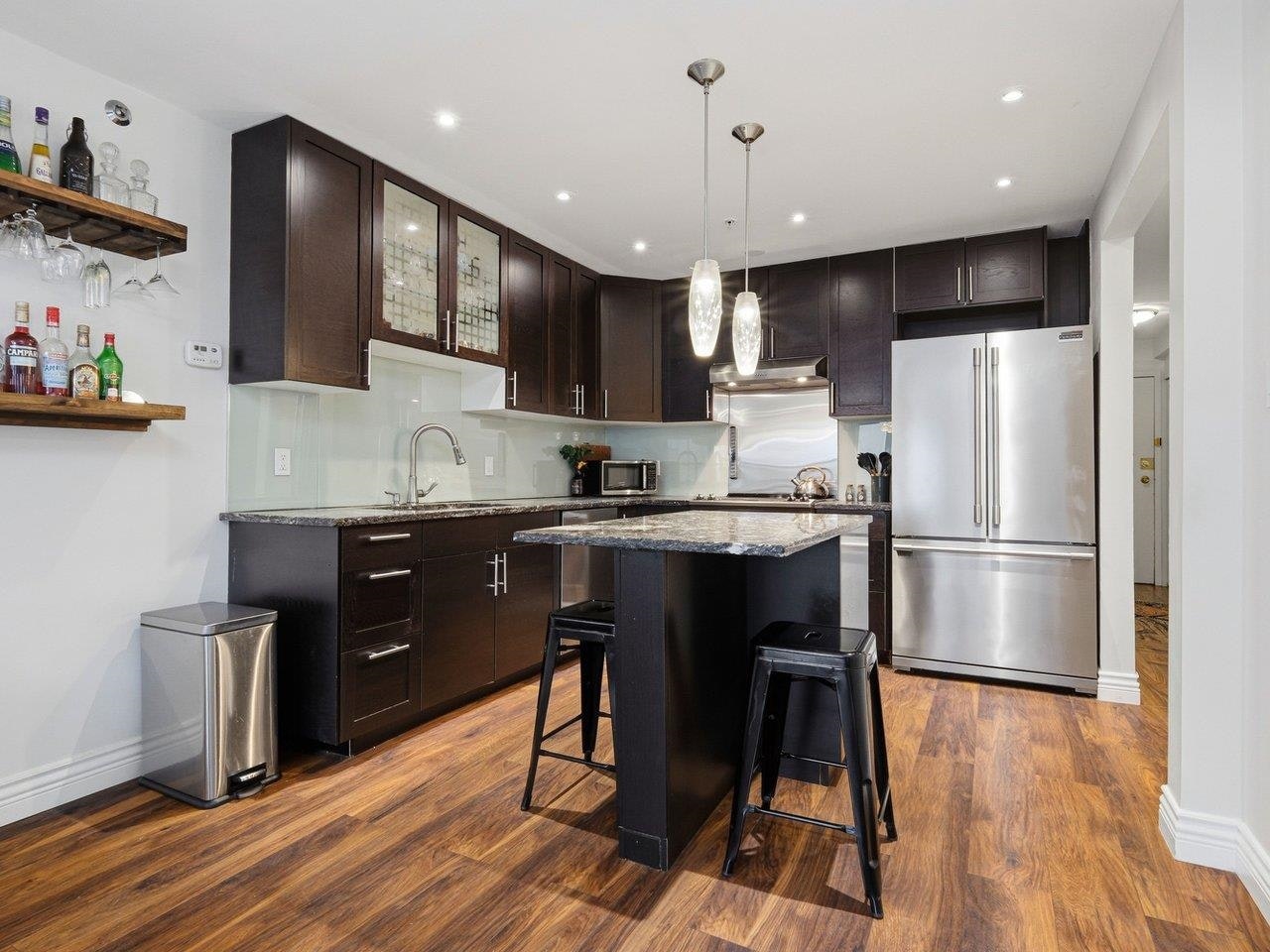 216-1549 Kitchener Street - 4
