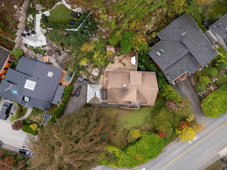 5607 Eagle Harbour Road, West Vancouver, BC, V7W 1P4 - 38