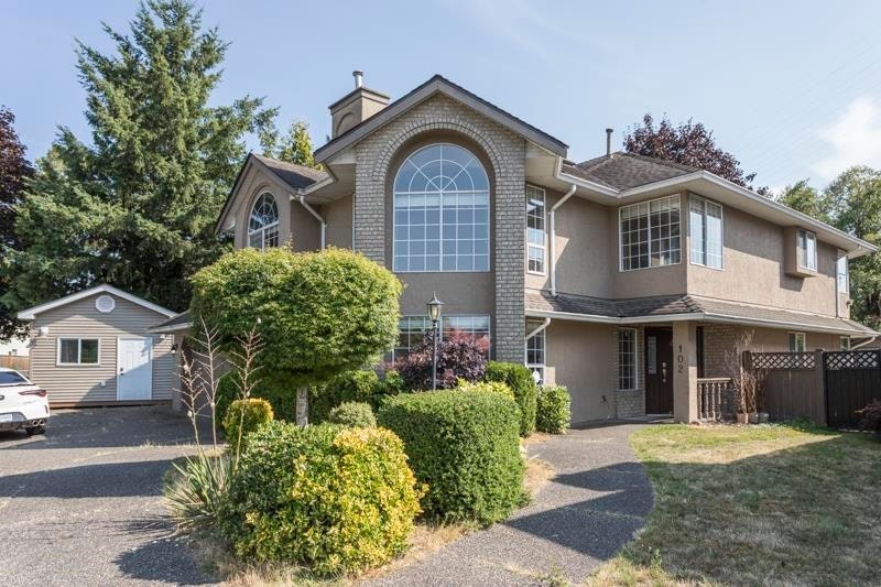 102 Viscount Place, New Westminster, BC, V3M 6L4