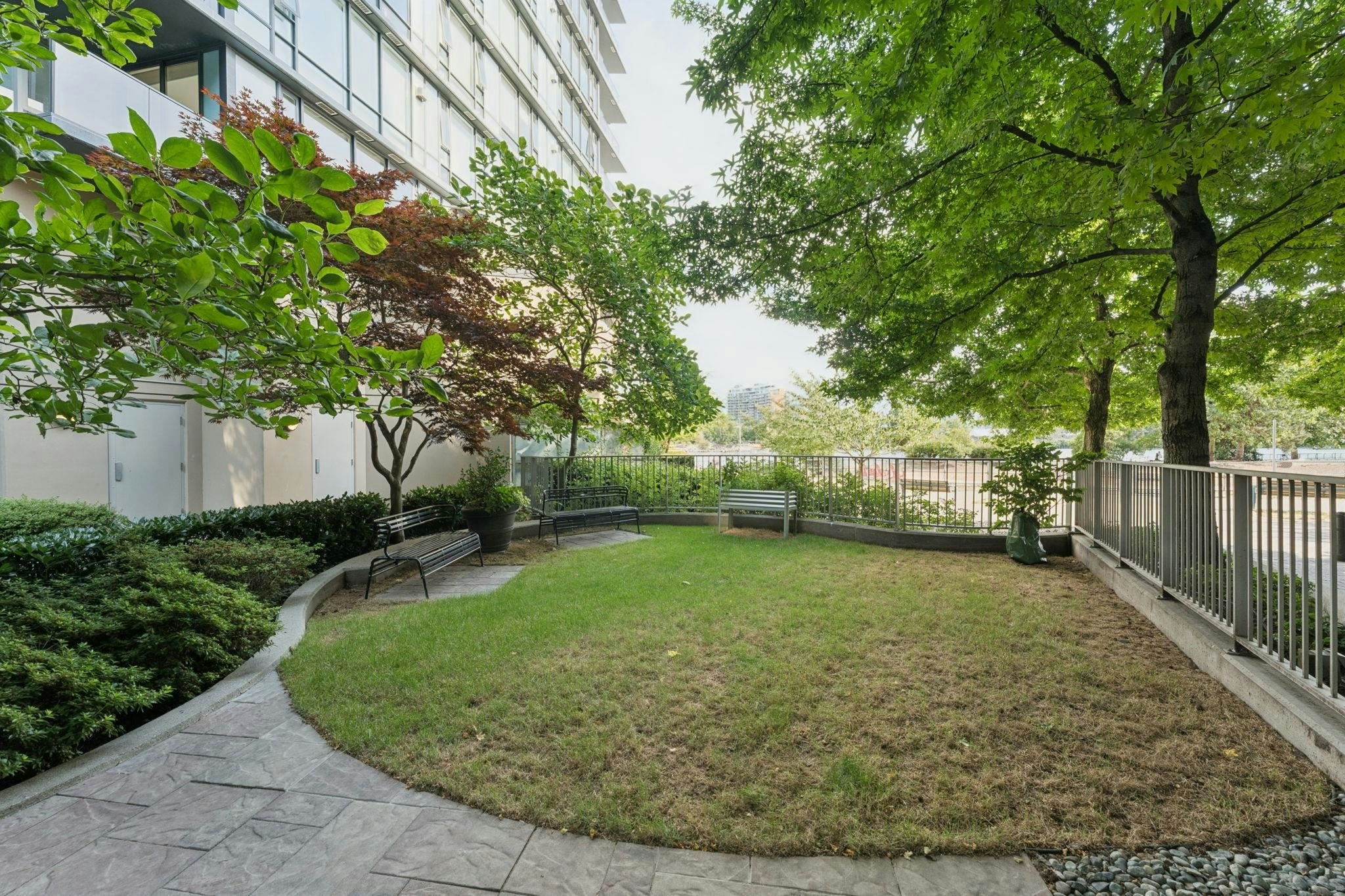 305-8 Smithe Mews, Vancouver, BC, V6B 0A5 - 26