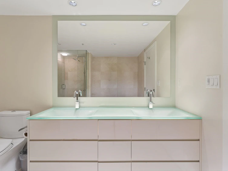 305-8 Smithe Mews, Vancouver, BC, V6B 0A5 - 13