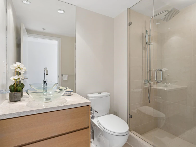 305-8 Smithe Mews, Vancouver, BC, V6B 0A5 - 16