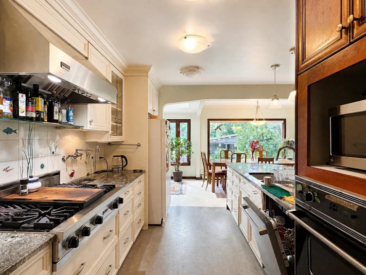 624 W 30th Avenue, Vancouver, BC, V5Z 2J3 - 7