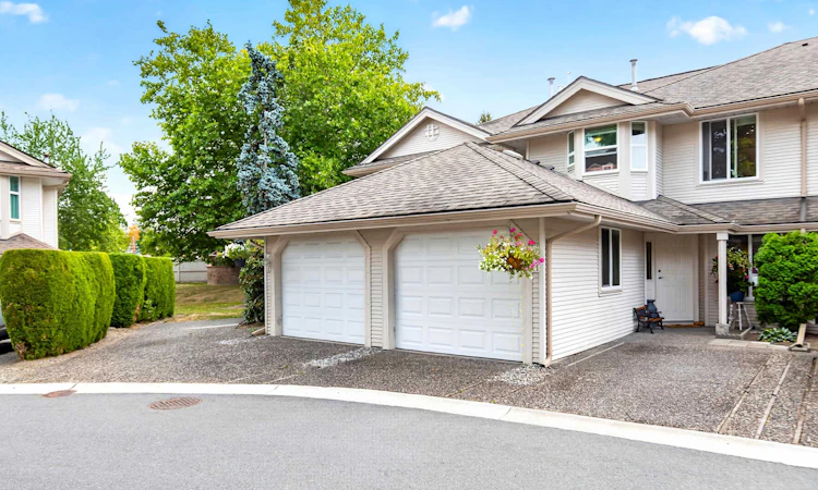 11-9045 Walnut Grove Drive