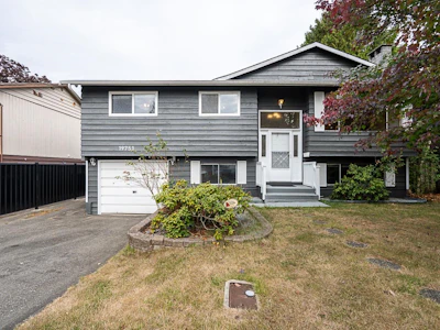 19751 54a Avenue - 2