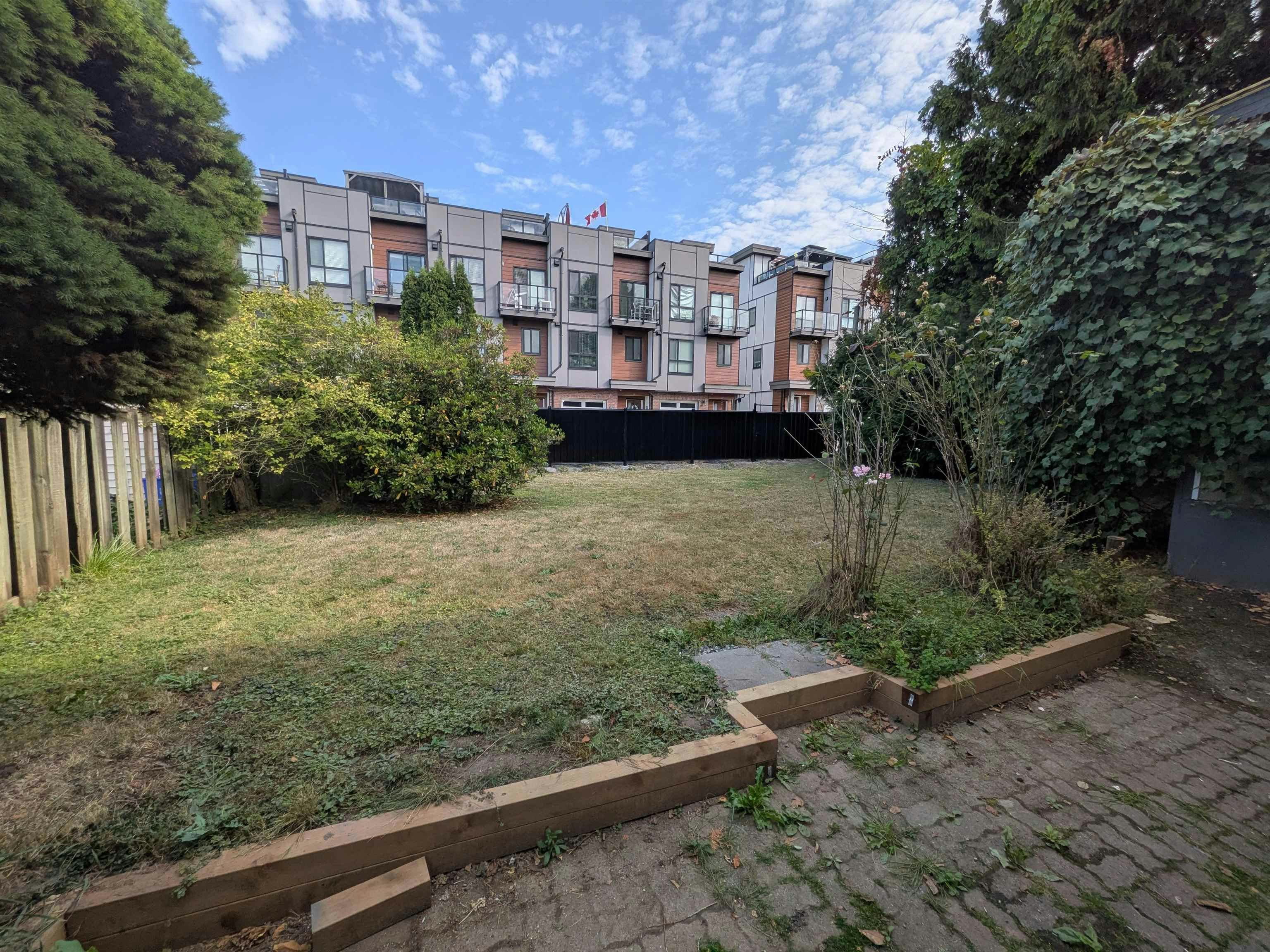 19751 54a Avenue - 3