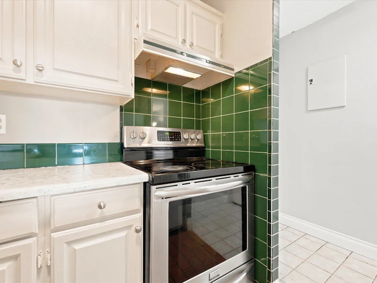 101-2240 Wall Street, Vancouver, BC, V5L 1B6 - 20