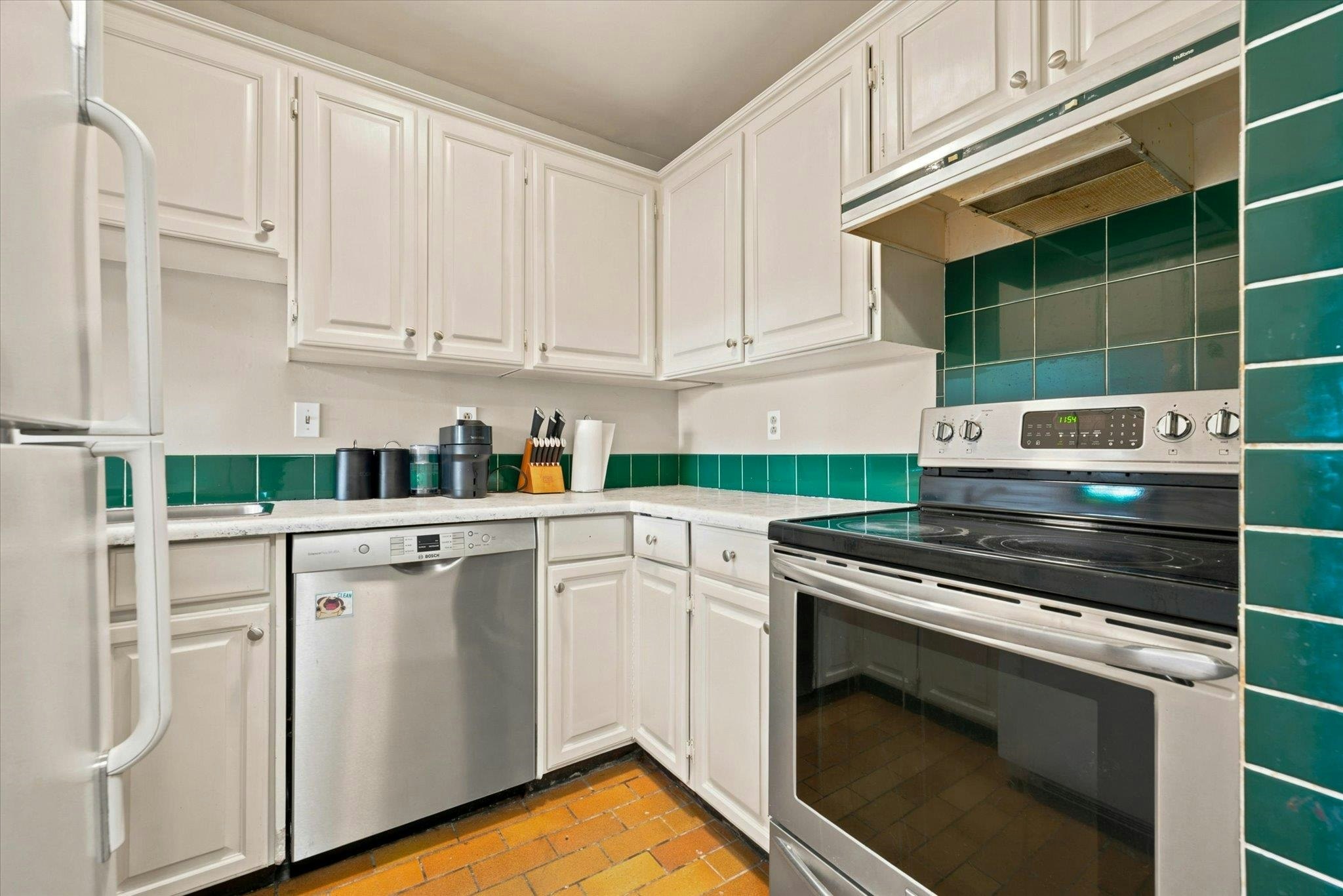101-2240 Wall Street, Vancouver, BC, V5L 1B6 - 18