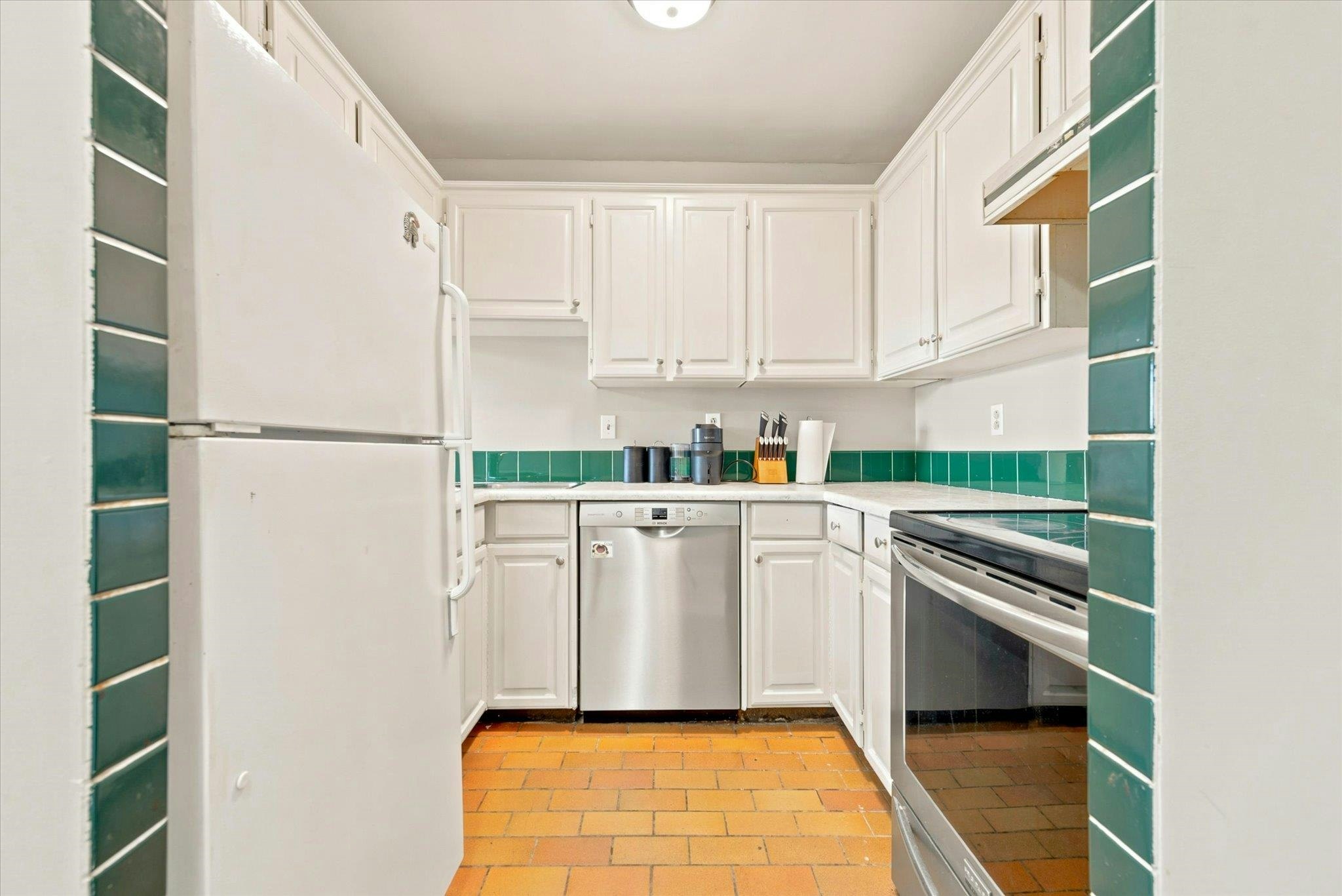 101-2240 Wall Street, Vancouver, BC, V5L 1B6 - 17