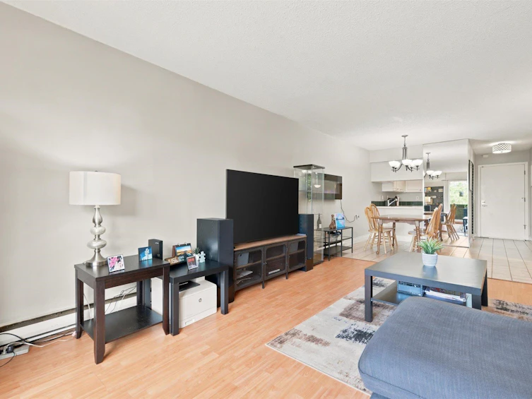 101-2240 Wall Street, Vancouver, BC, V5L 1B6 - 11