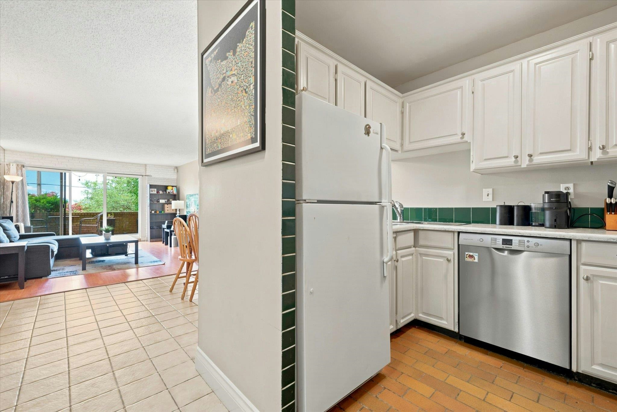 101-2240 Wall Street, Vancouver, BC, V5L 1B6 - 16