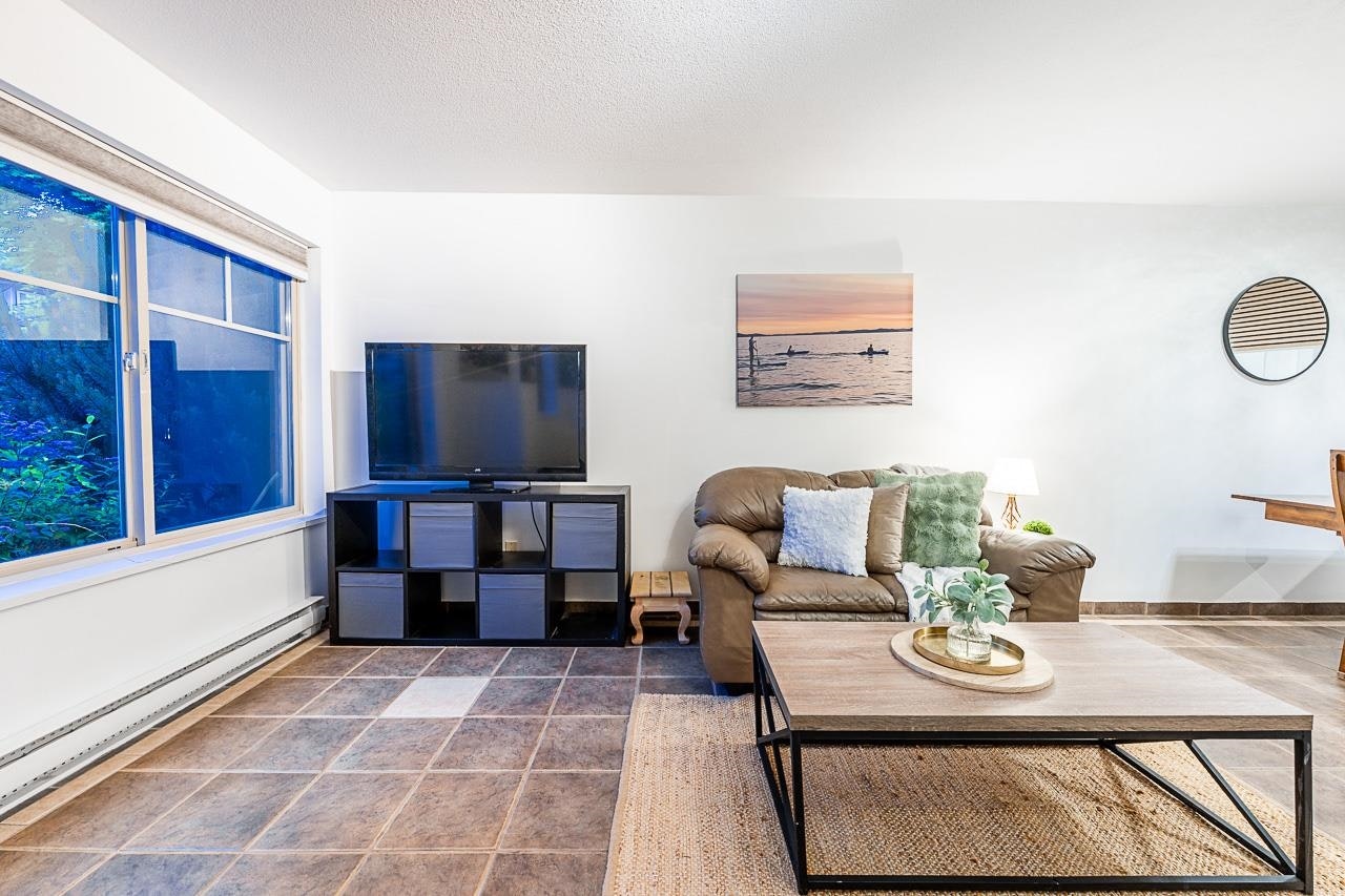 136-27358 32 Avenue - 5