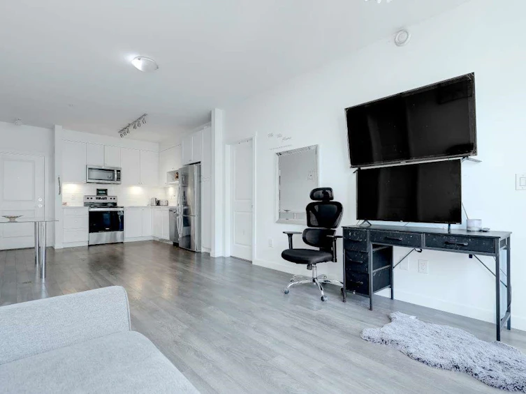 114-13628 81a Avenue, Surrey, BC, V3W 3E2 - 24