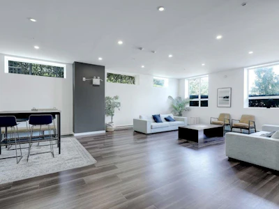 114-13628 81a Avenue - 4