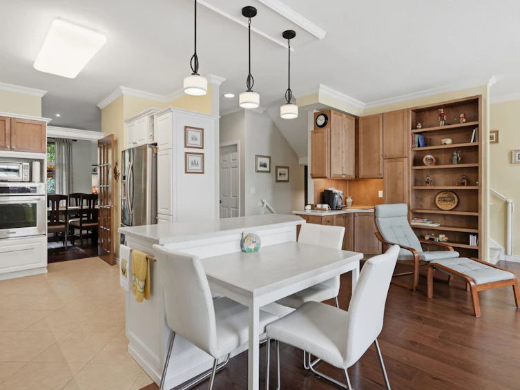 24-15037 58 Avenue, Surrey, BC, V3S 8Z5 - 9