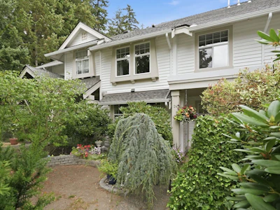 24-15037 58 Avenue - 2