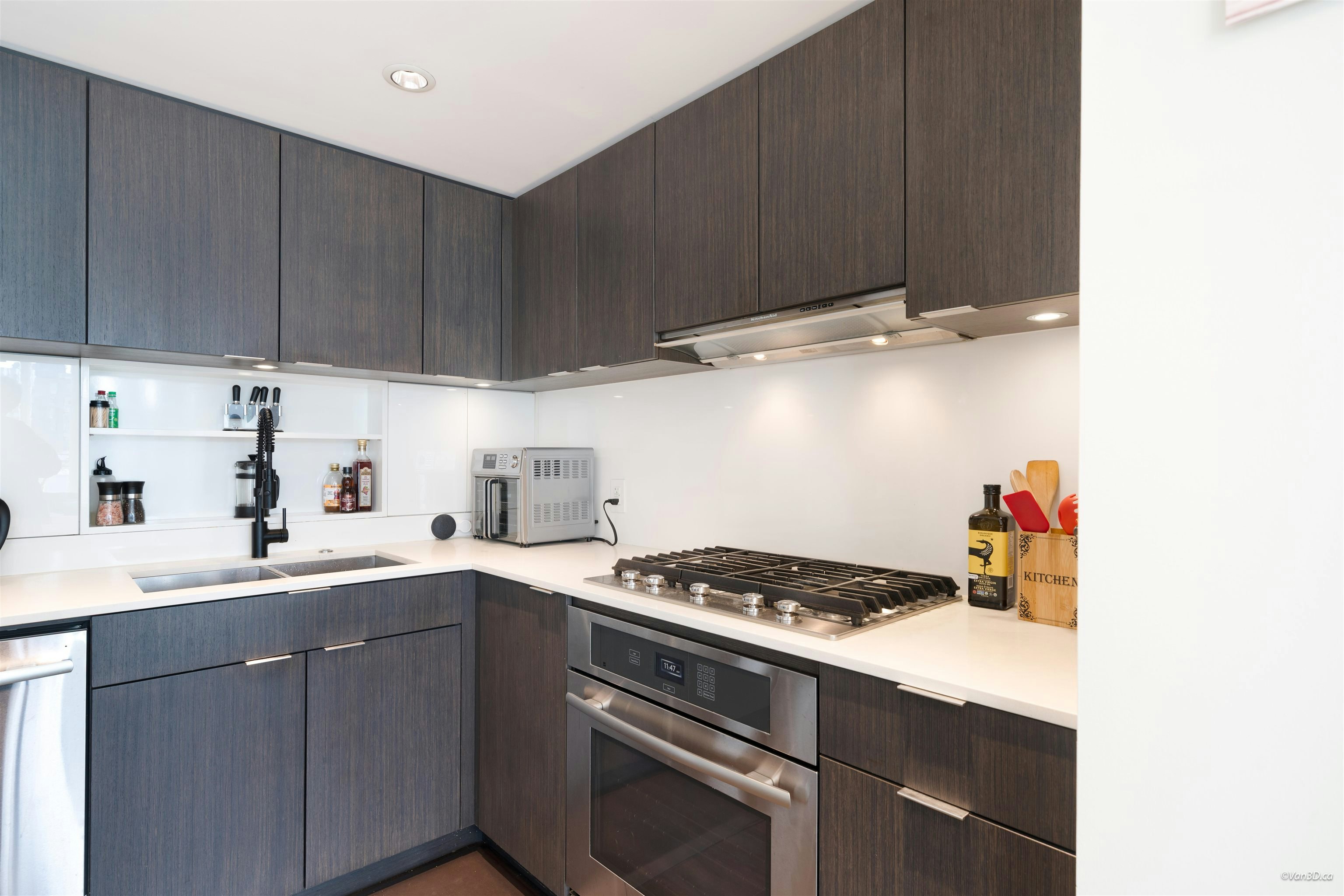 905-111 E 1st Avenue, Vancouver, BC, V6A 0E9 - 11