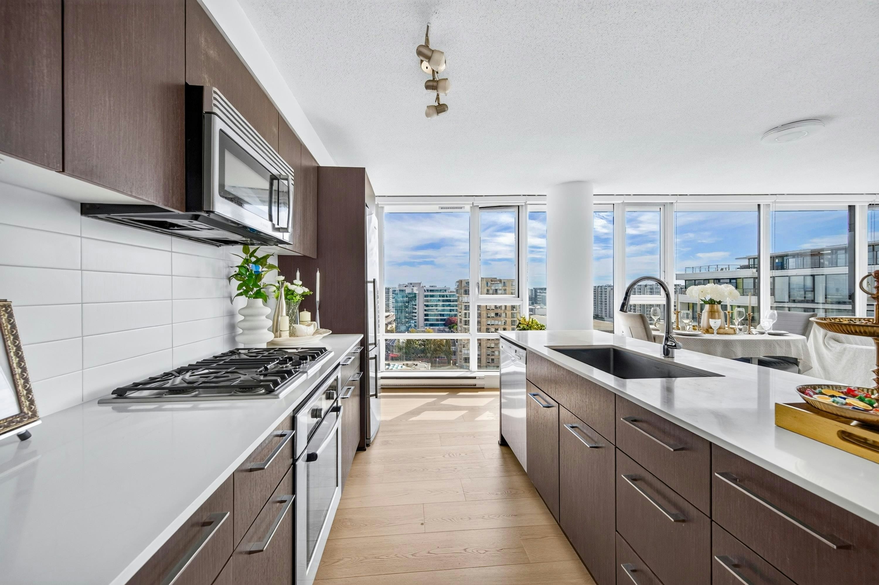 PH1-7988 Ackroyd Road, Richmond, BC, V6X 0K6 - 11