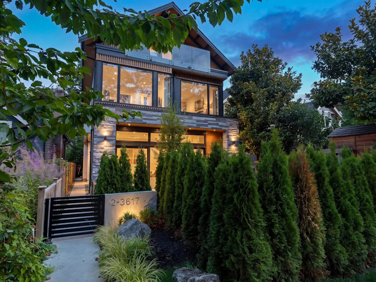 2-3617 W 12th Avenue, Vancouver, BC, V6R 2N5
