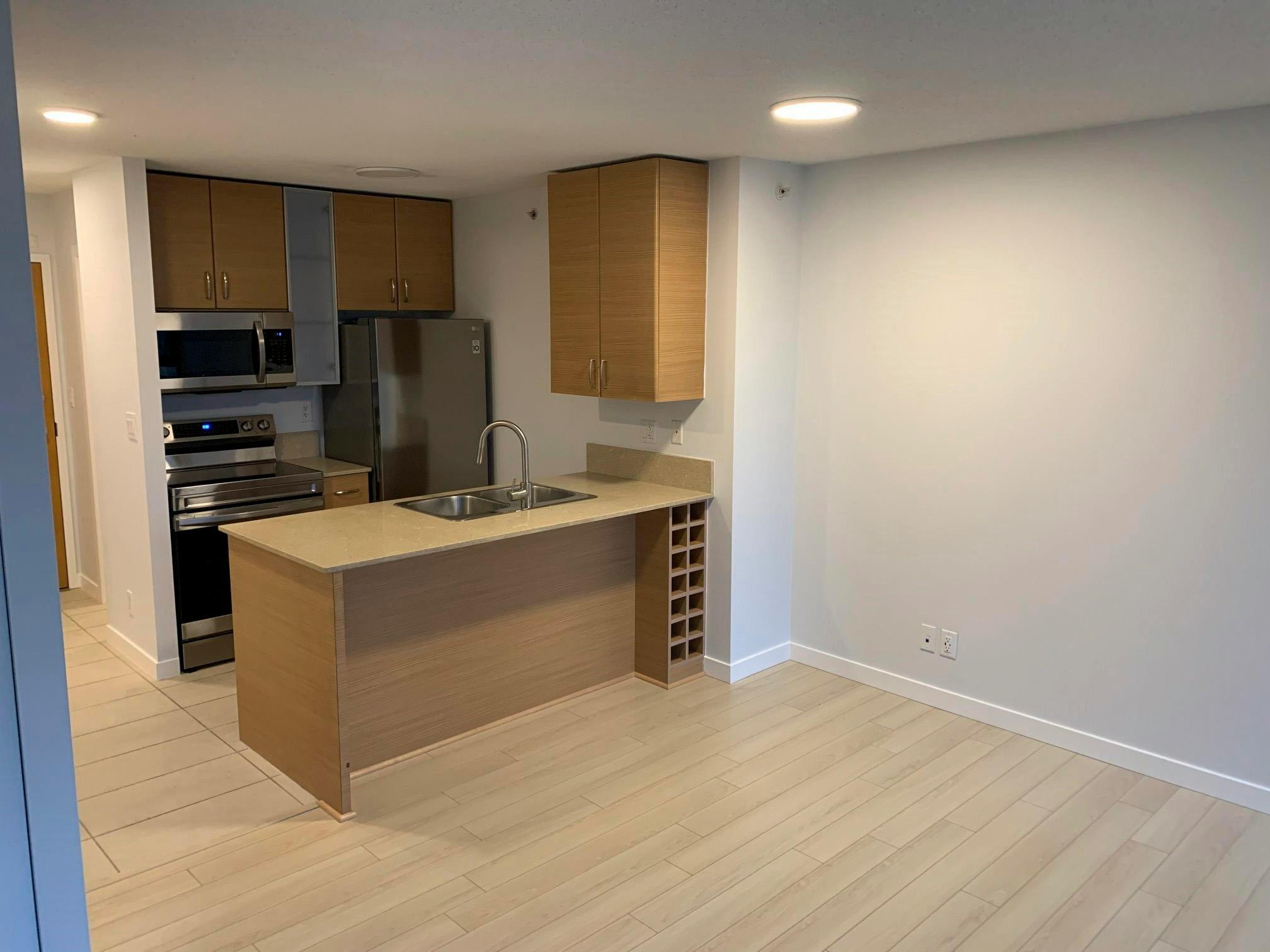 908-909 Mainland Street, Vancouver, BC, V6B 1S3