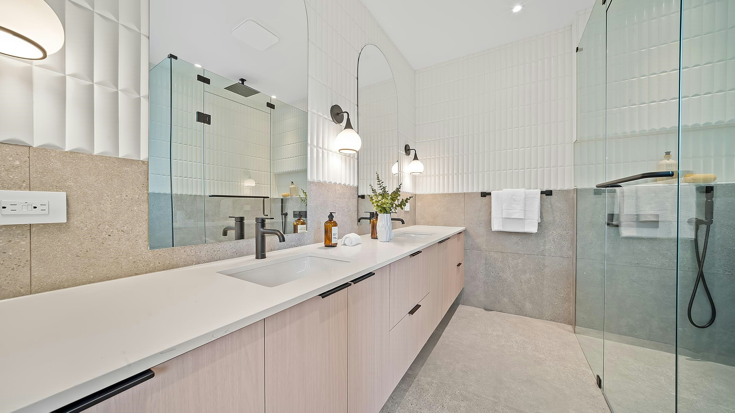 2-6070 Elgin Avenue, Burnaby, BC, V5H 3S4 - 10