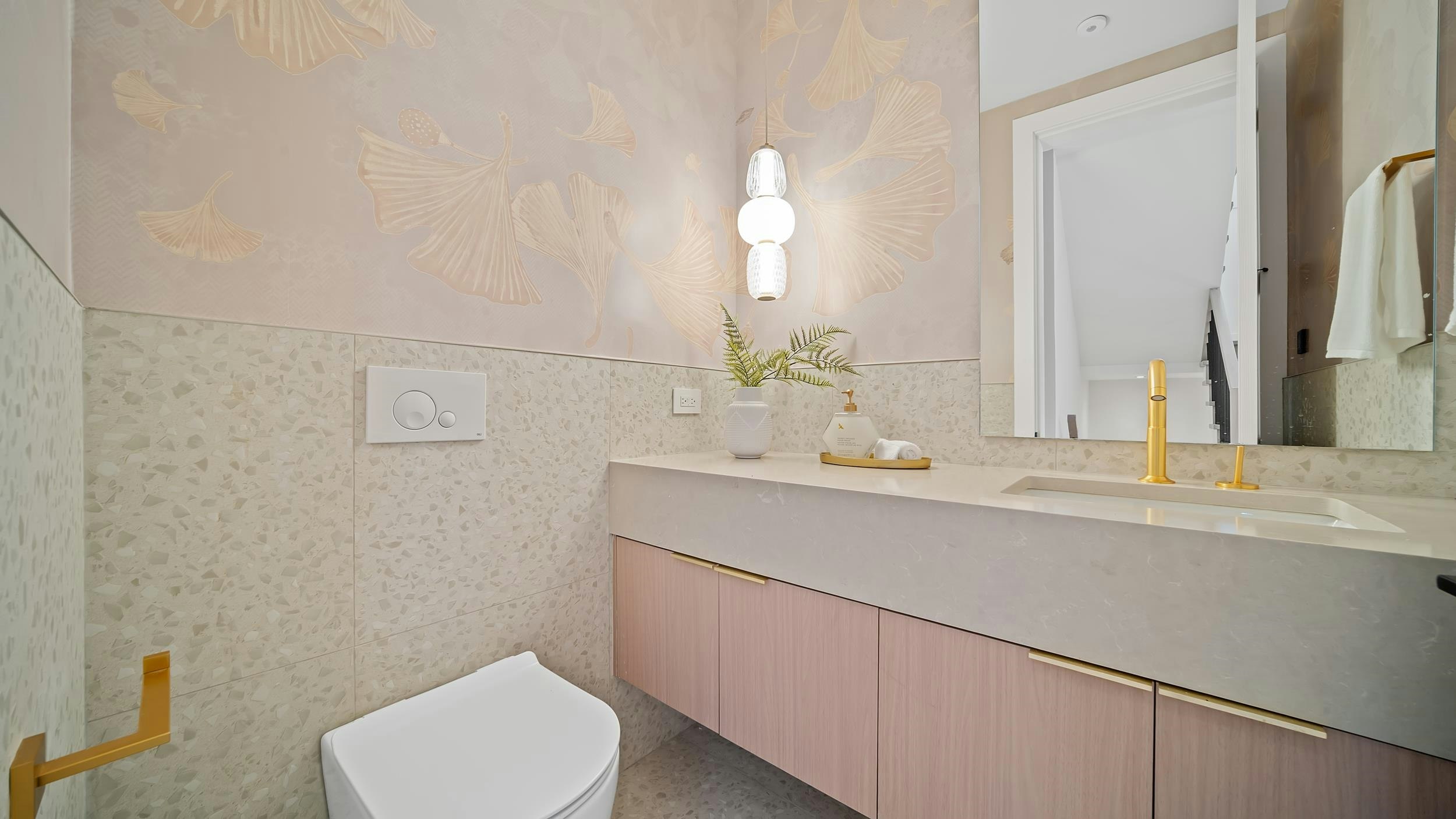 2-6070 Elgin Avenue, Burnaby, BC, V5H 3S4 - 11