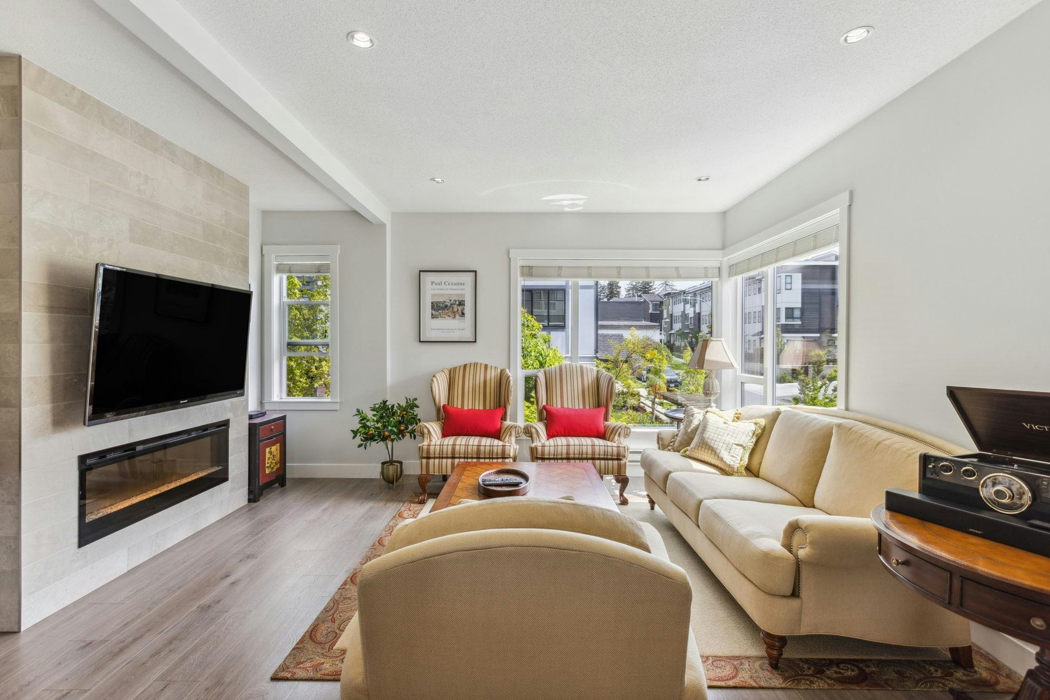 36-16337 23a Avenue - 5