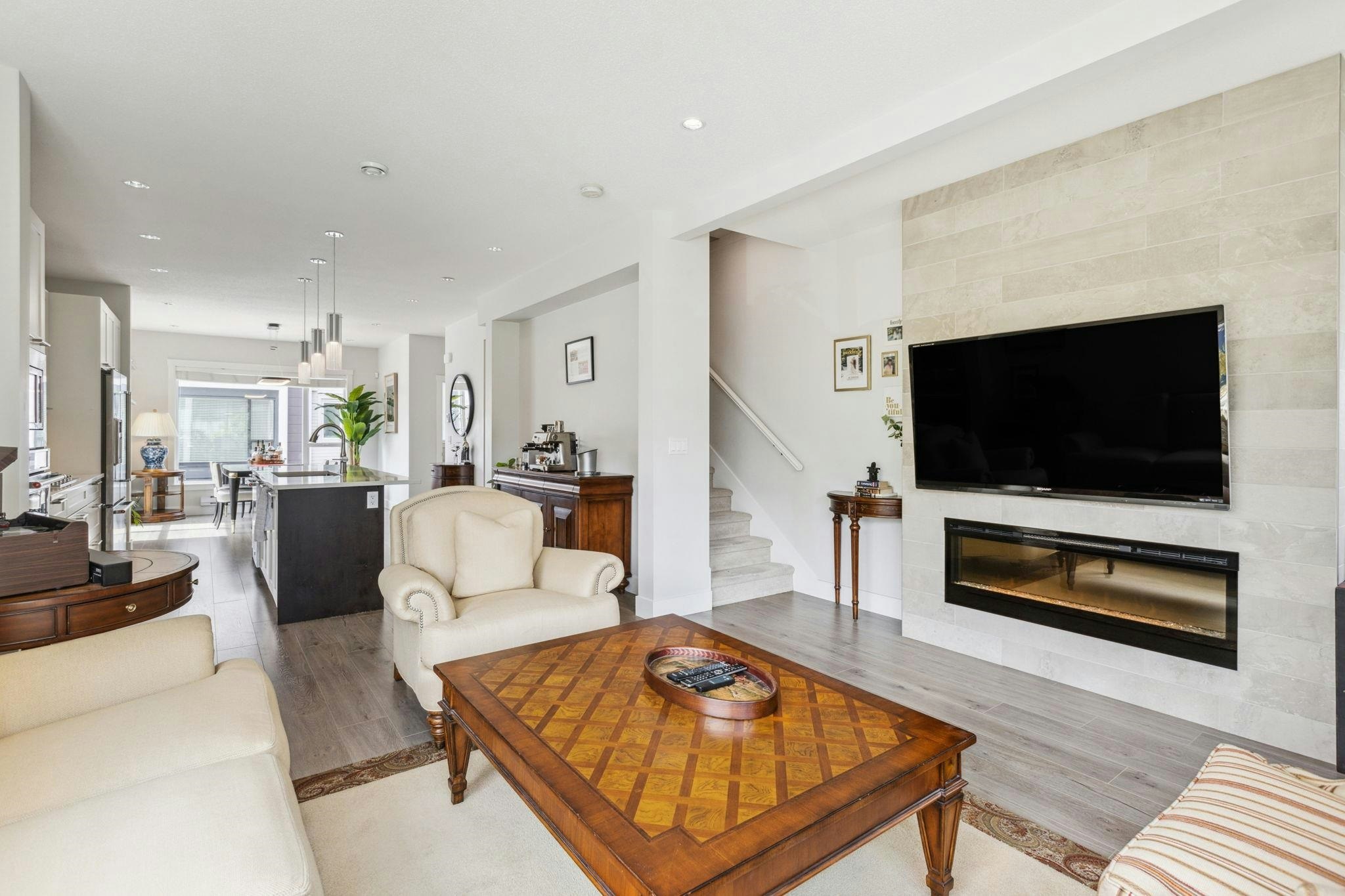 36-16337 23a Avenue - 4
