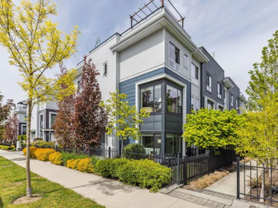 36-16337 23a Avenue - 4