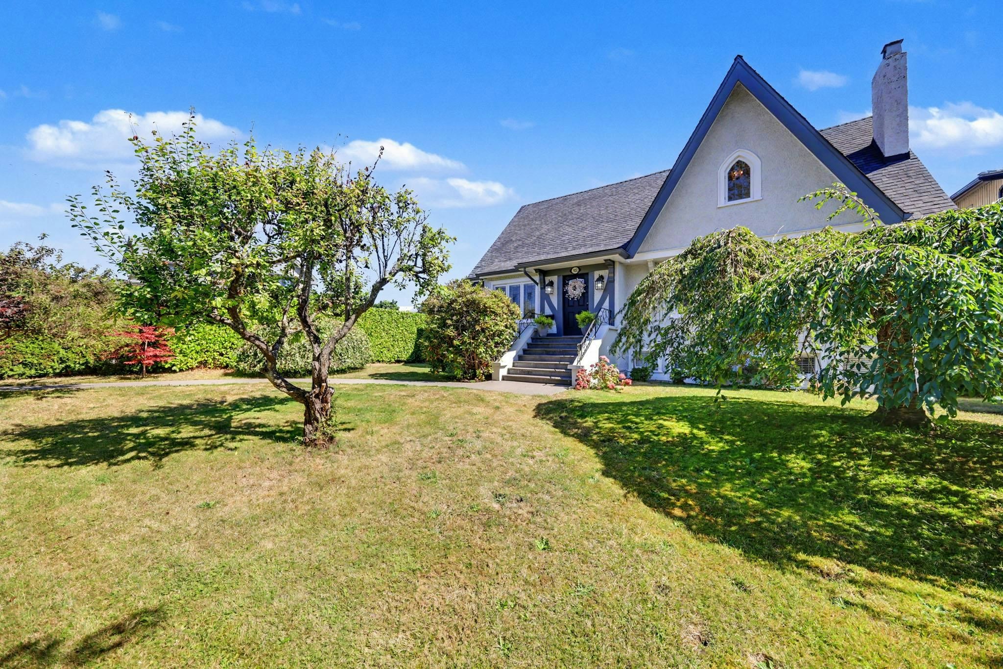 952 Grand Boulevard, North Vancouver, BC, V7L 3W8