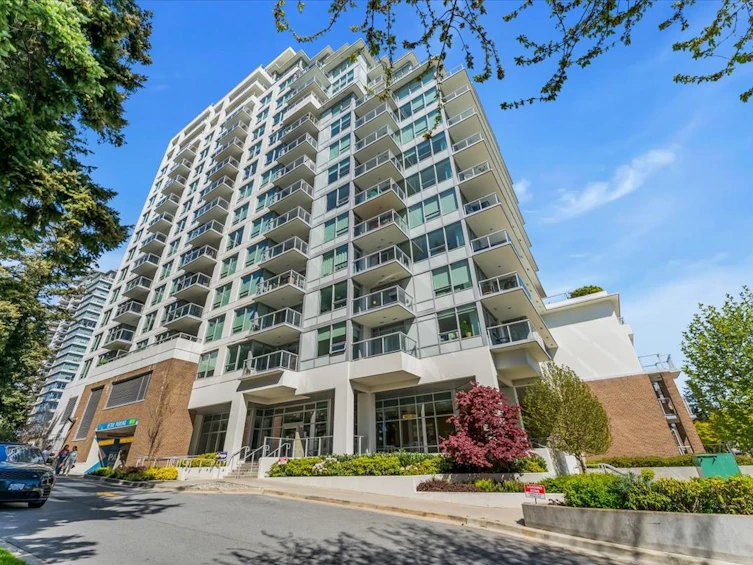 104-15165 Thrift Avenue, Surrey, BC, V4B 0C1 - 13