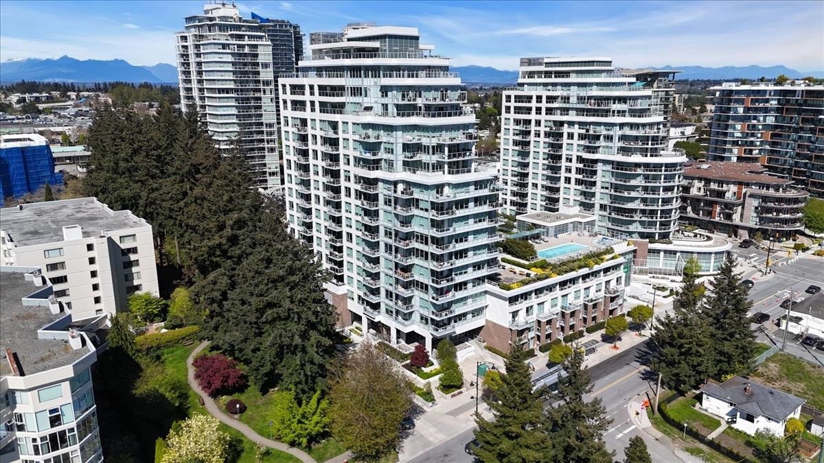104-15165 Thrift Avenue, Surrey, BC, V4B 0C1