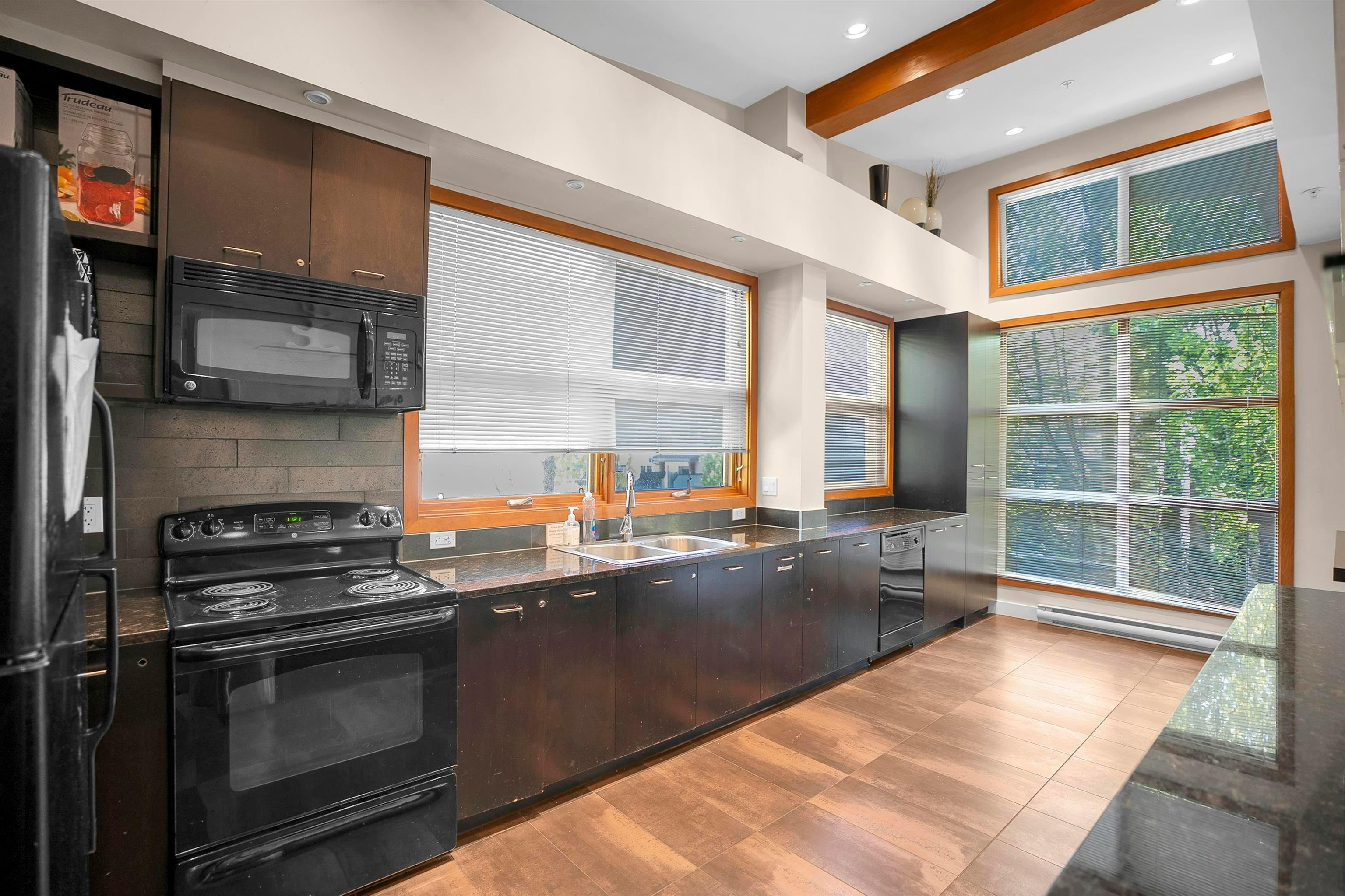 101-6671 121 Street, Surrey, BC, V3W 1T9 - 33